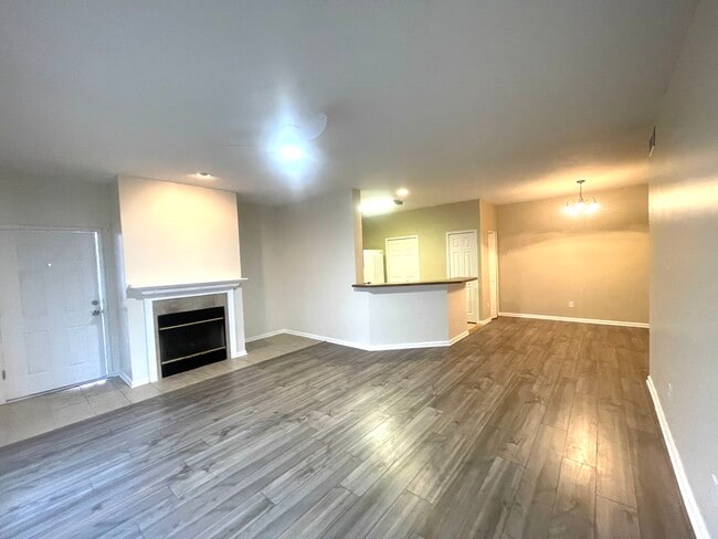 Building Photo - 222 Jardin De Mer Pl