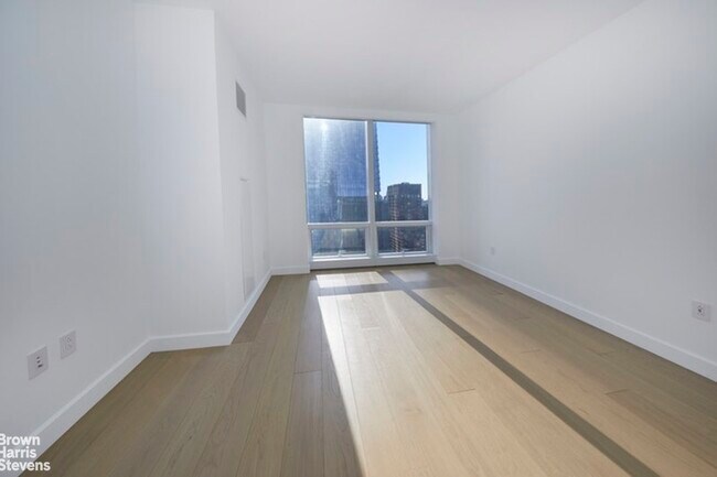 Building Photo - 15 Hudson Yards