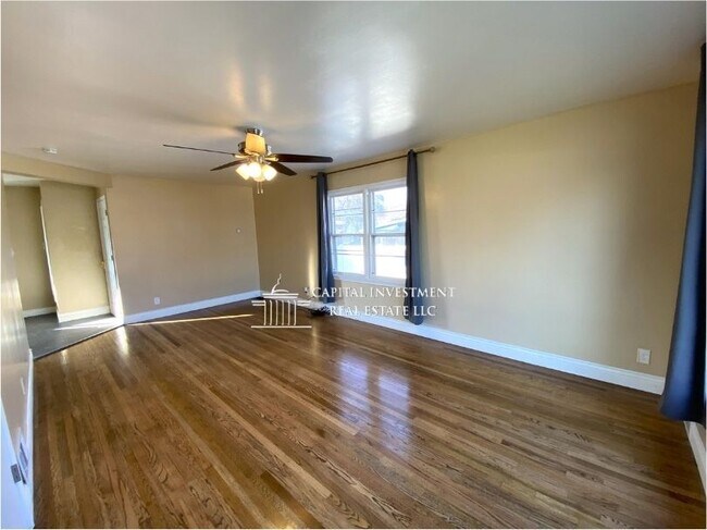 Building Photo - 7420 S 240 E