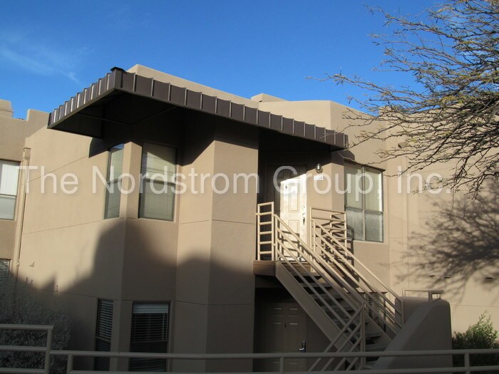 Primary Photo - 6655 N Canyon Crest Dr