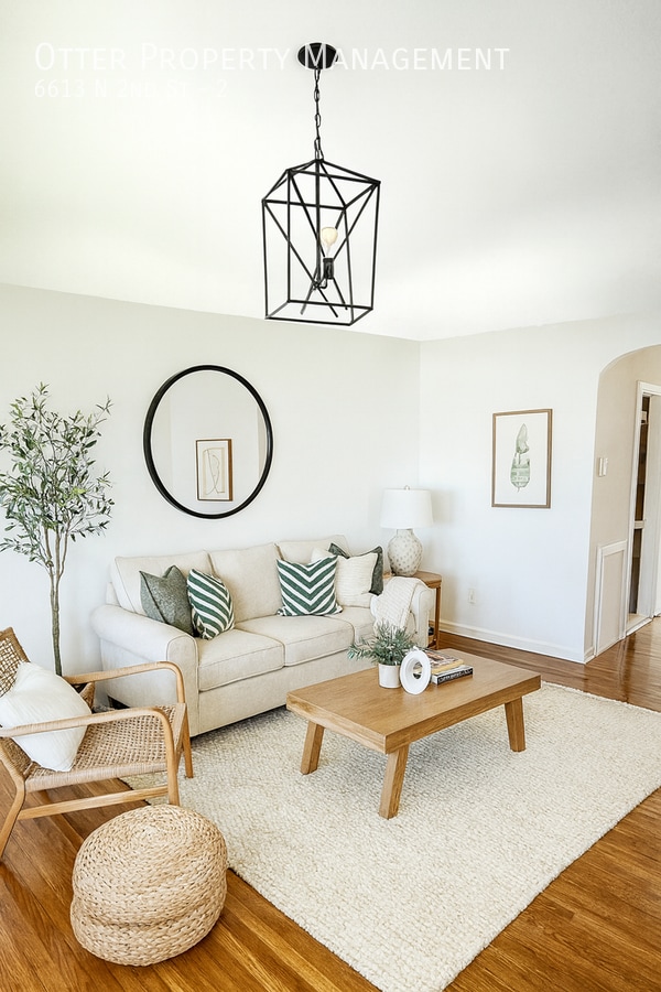 Building Photo - 6613 N 2nd St