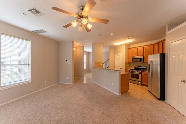 Foto del edificio - Stunning North-Austin  2/2.5 Home