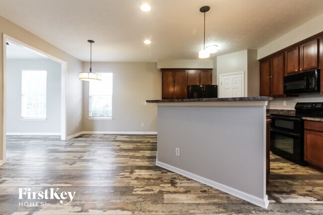 Foto del edificio - 1526 Old Thicket Ct