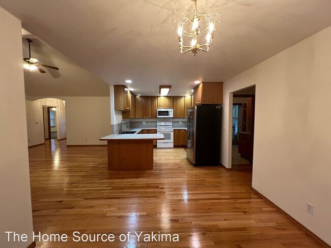 Foto del edificio - 3 br, 2 bath House - 114 N 78th Avenue