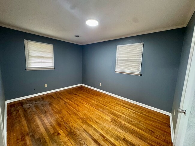 Building Photo - 2409 Ruth St