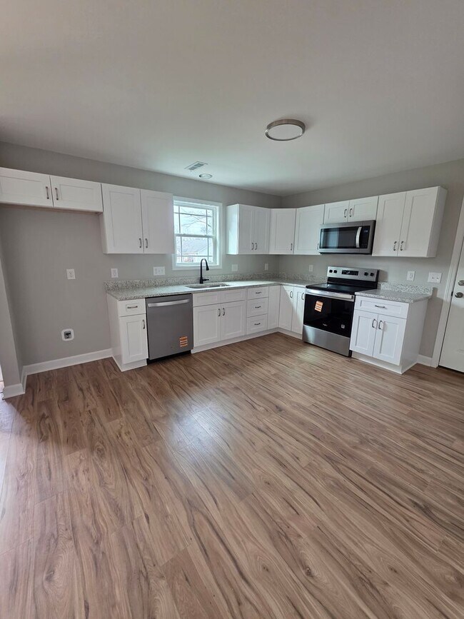 Foto del edificio - New Construction! 3 BR in Thomasville