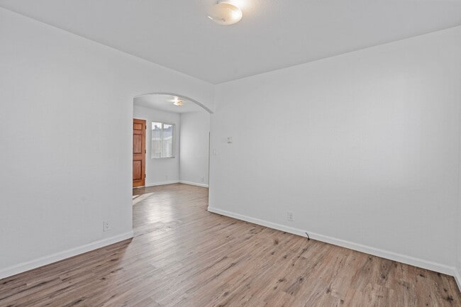 Foto del edificio - Adorable 1 Bedroom Unit!