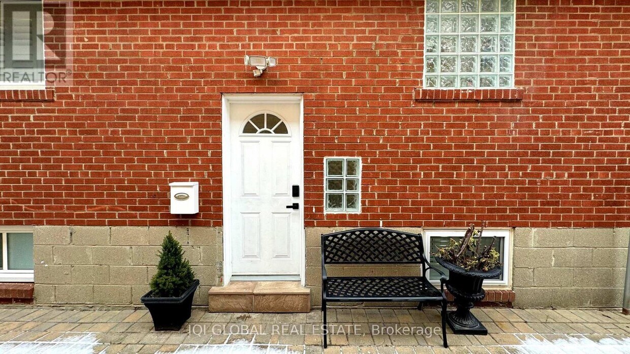 Primary Photo - 16 Pannahill Rd