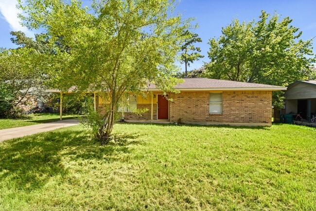 Building Photo - 112 Laurie Ln