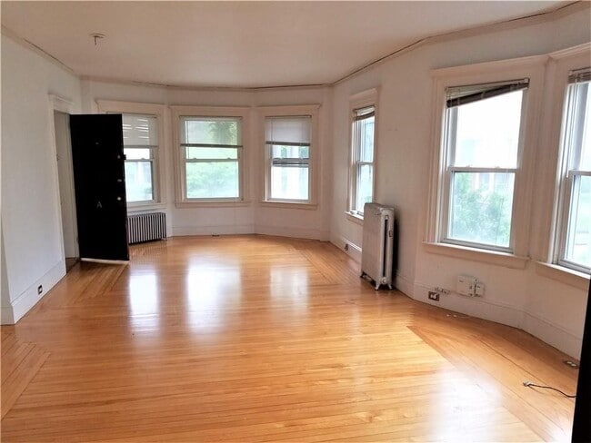 Building Photo - 551 Hope St