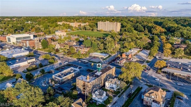 Foto del edificio - 13671 Euclid Ave