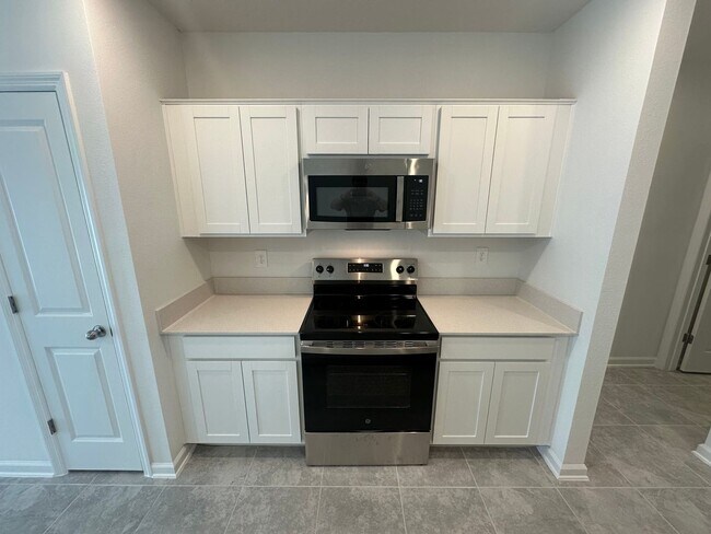 Foto del edificio - 3 Bedroom, 2 Bath Single Family Home with ...