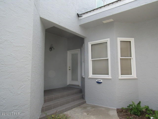 Building Photo - 4620 Bay Point Rd