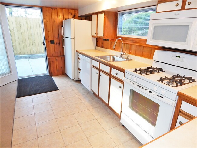 Building Photo - 2133 NY-65