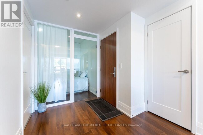 Photo du bâtiment - 25 Malcolm Rd