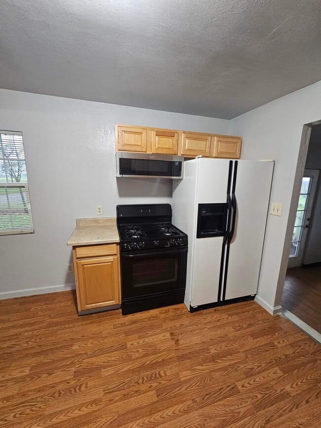 Building Photo - 880 Capay Rd