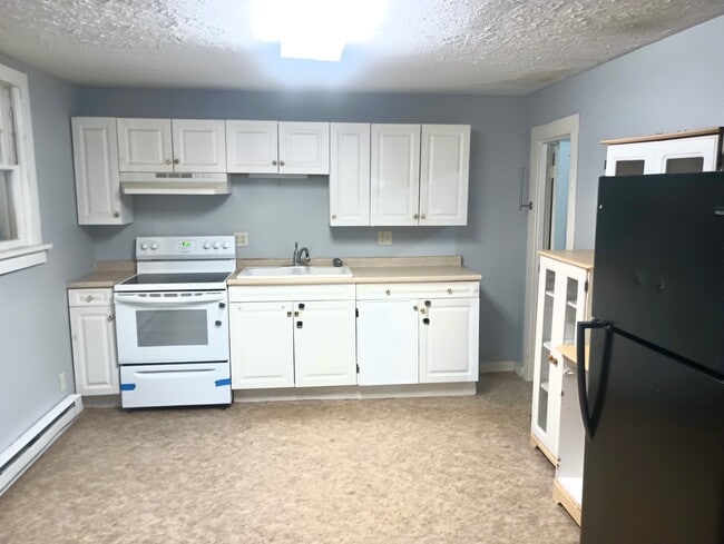 Foto del edificio - 227 S Main St