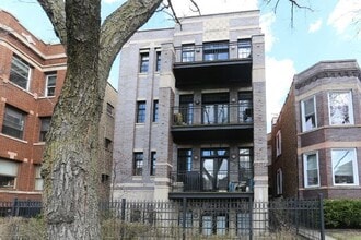 Building Photo - 4325 N Ashland Ave