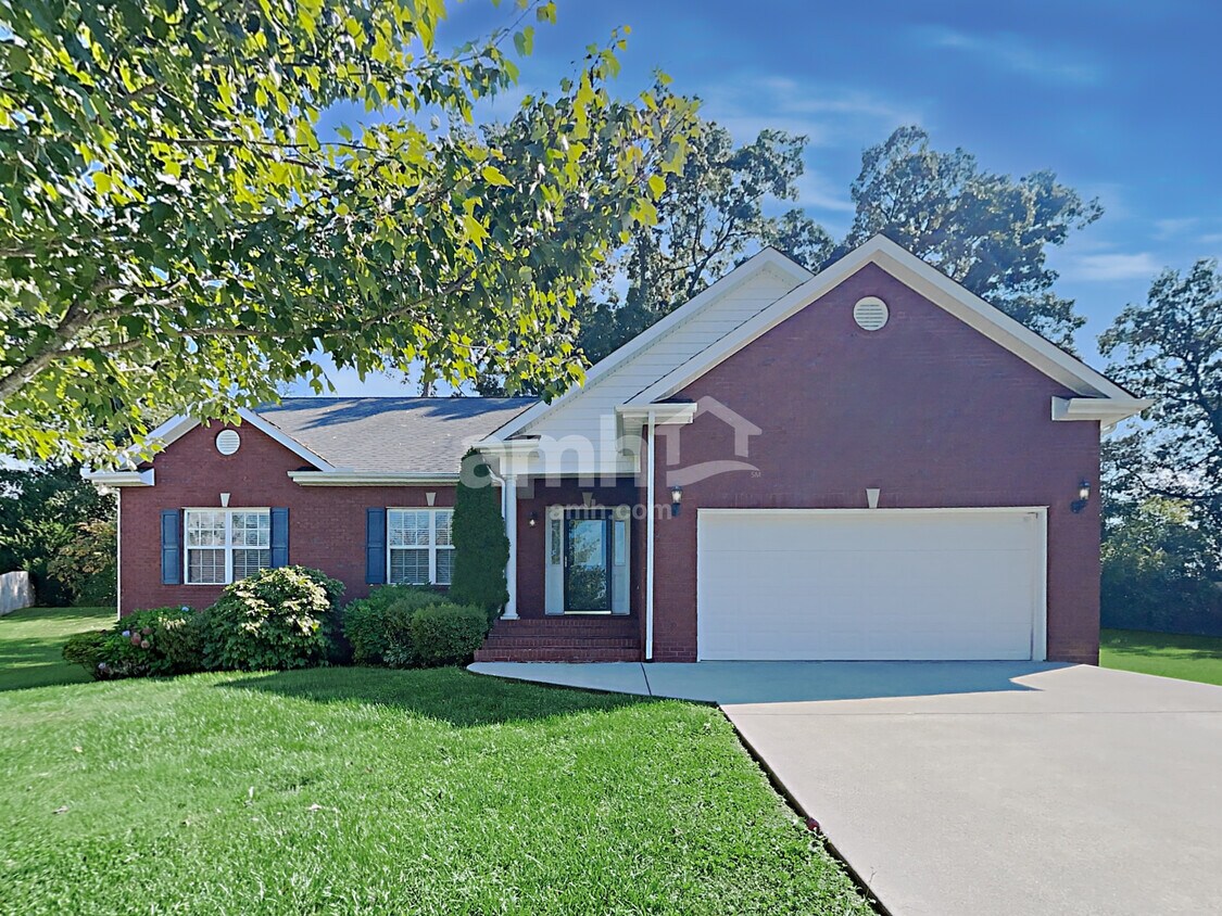 Primary Photo - 925 Micah Street