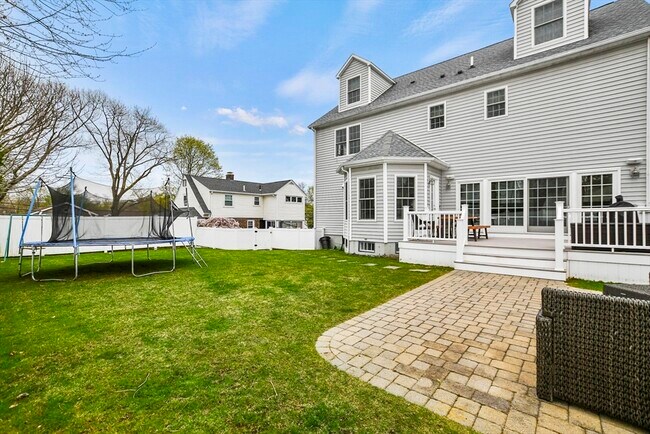 Building Photo - 43 Canterbury Rd