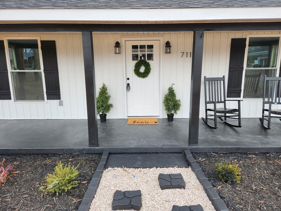 711 S Main St, Landis, NC 28088 House Rental in Landis, NC