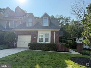 Building Photo - 105 Berkshire Way
