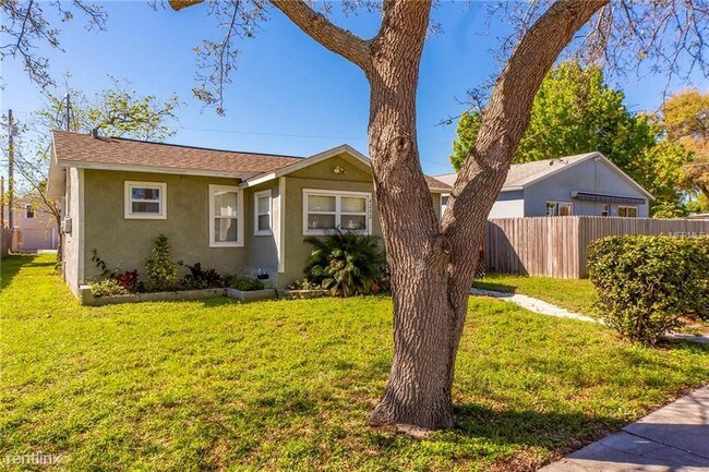 Building Photo - 2 br, 2 bath House - 4252 12th Ave N