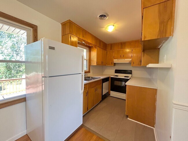 Foto del edificio - Charming Christiansburg home.