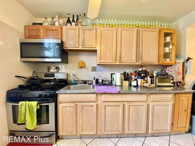 Foto del edificio - 3 br, 1 bath House - 1625 Page Street