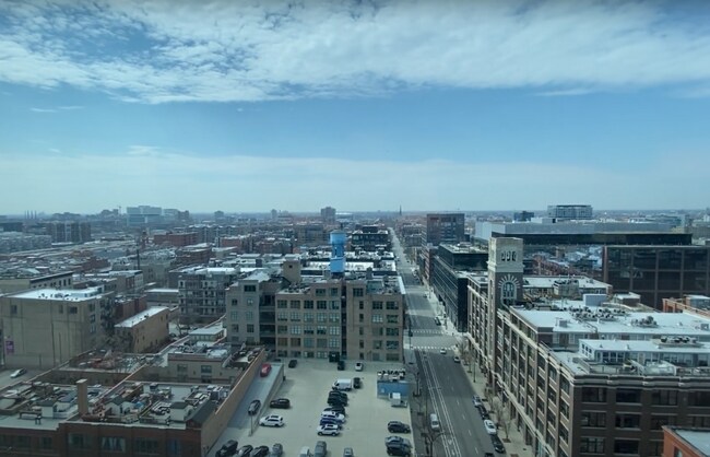 Foto del edificio - 933 W Washington Blvd