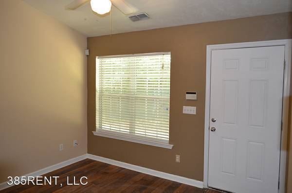 Building Photo - 2474-2494 Rumba Ct