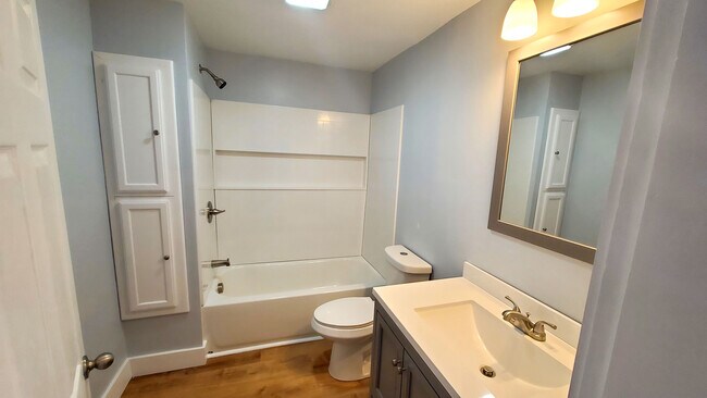 Foto del edificio - 44 Fairview St