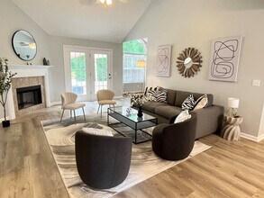 Building Photo - 182 Aquinnah Dr