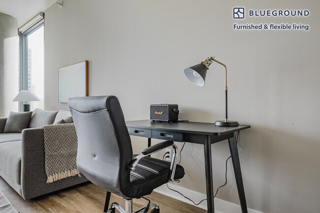 Foto del edificio - 505 N State St