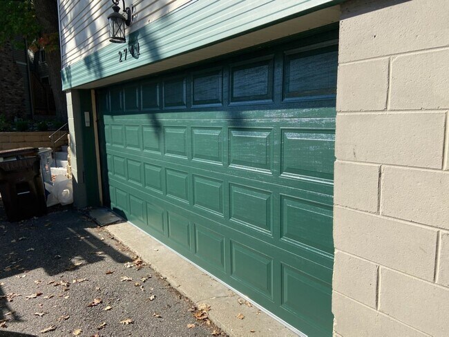 New Garage Door - 2741 Terraceview Ln N