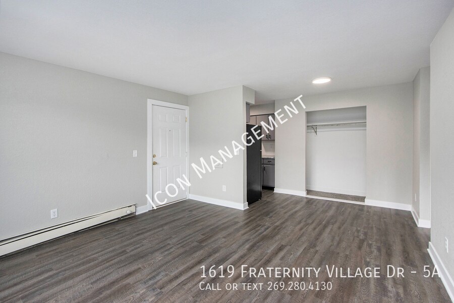Primary Photo - 1619 Fraternity Village Dr