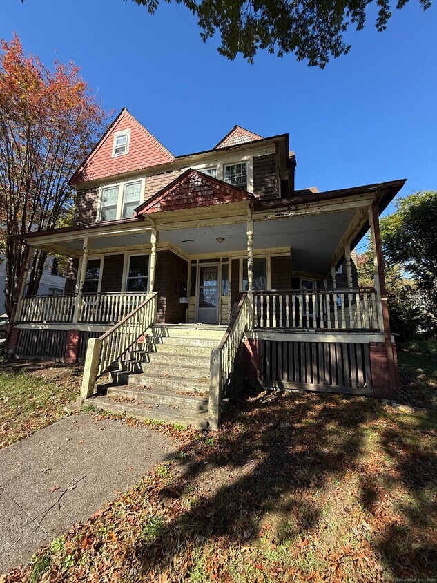 Primary Photo - 220 Central Ave