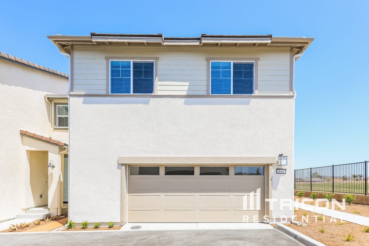 Foto principal - 28107 Rosetta St