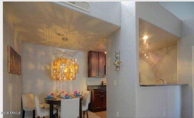 Foto del edificio - 14145 N 92nd St