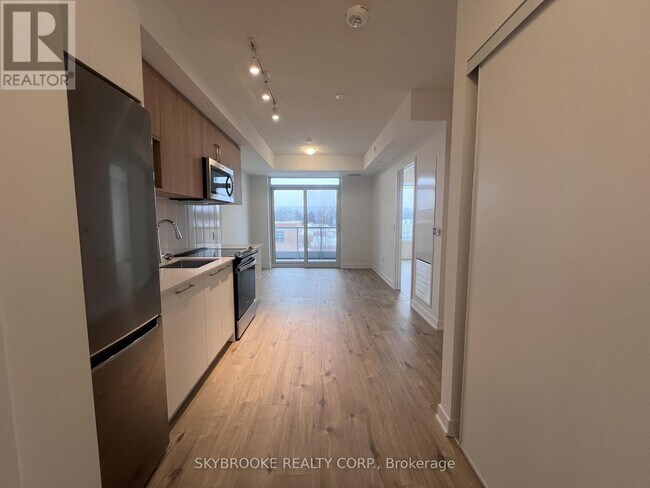 Photo du bâtiment - 500 Plains Rd E