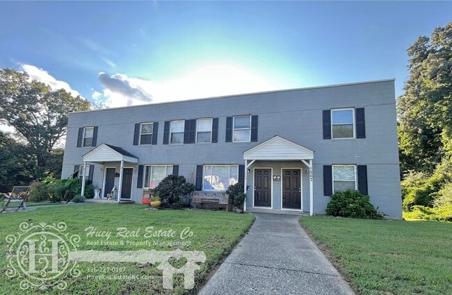 Building Photo - 569 Parkview Dr