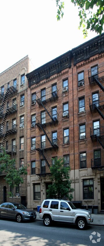 Primary Photo - 319-323 E 88th St