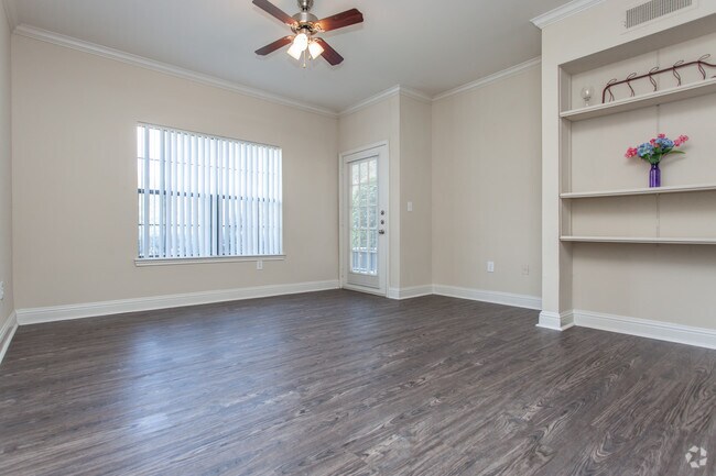 1HAB, Sala de estar - Lakeshore Villas