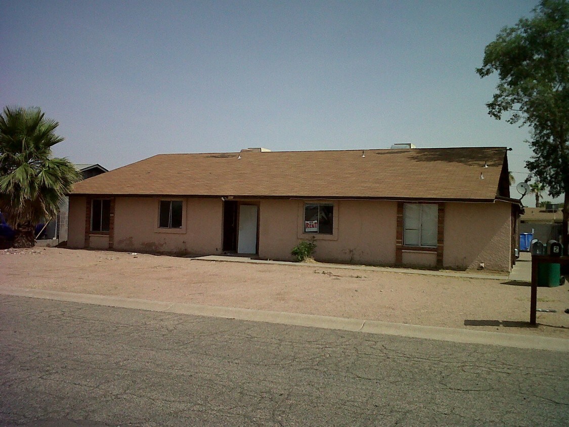 492 W 18th Ave, Apache Junction, AZ 85120 Apartments in Apache
