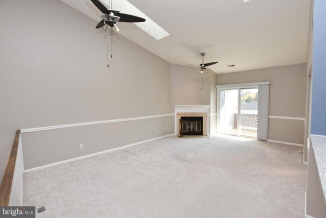 Building Photo - 12938 Grays Pointe Rd