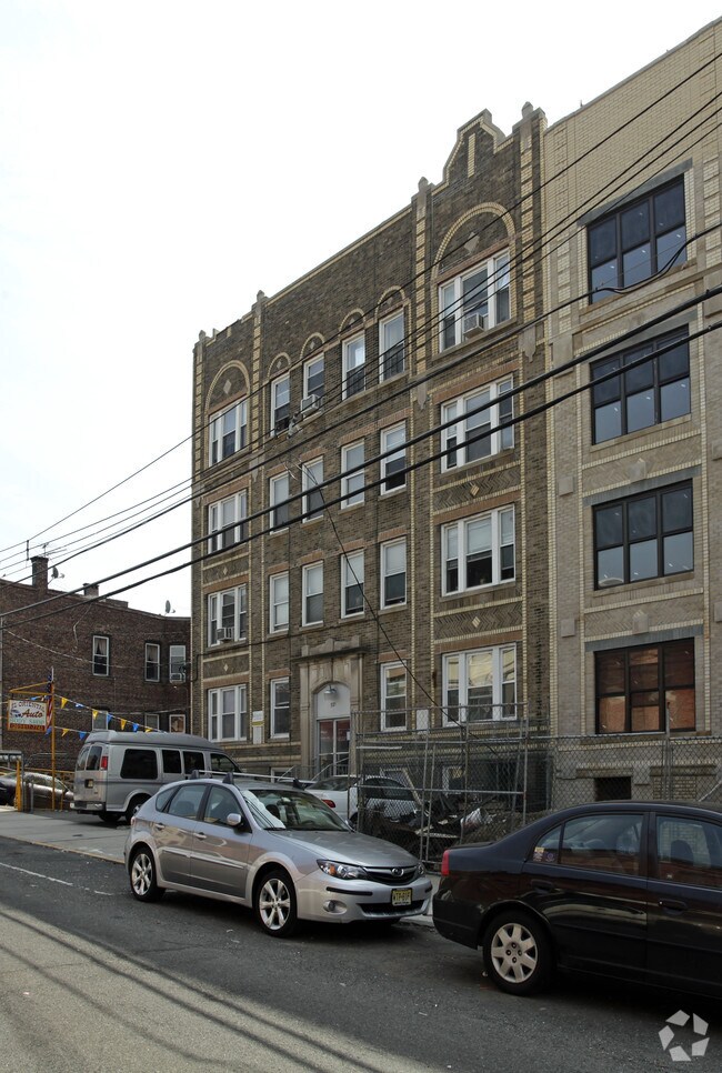 521523 51st St, West New York, NJ 07093 Apartments West New York, NJ