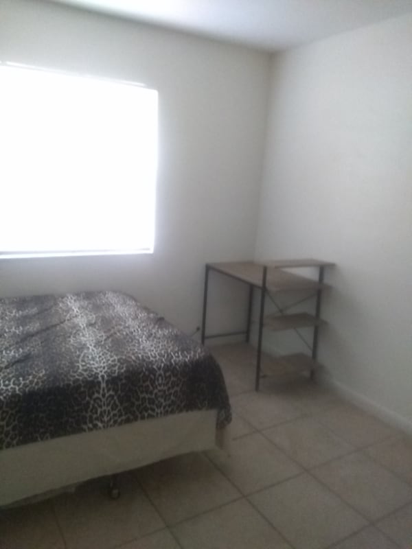 Building Photo - 7024 SW 18th Pl