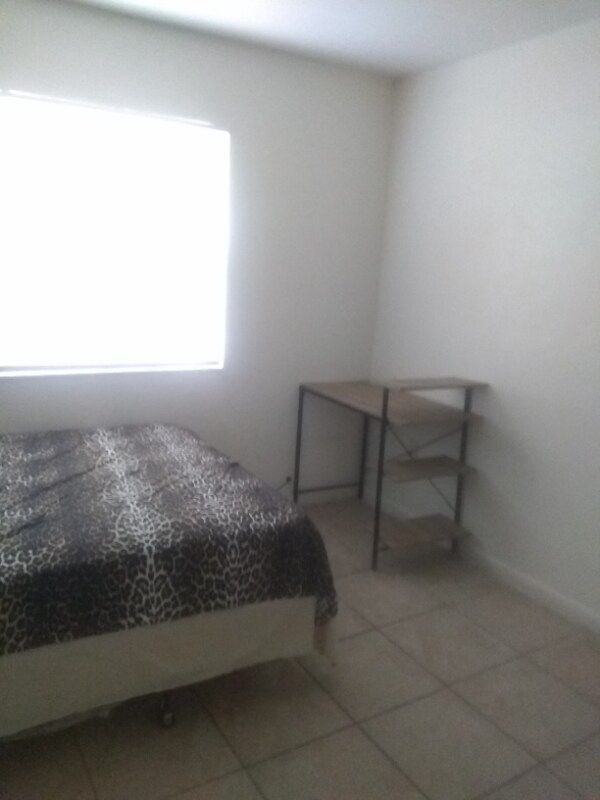 Foto del edificio - 7024 SW 18th Pl