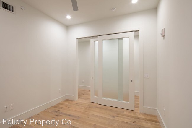 Foto del edificio - 1530 Felicity St