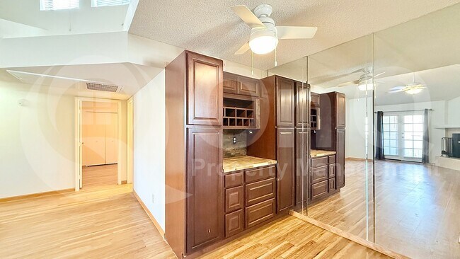 Foto del edificio - 16402 N 31st St